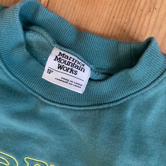 Marmot Mountain Works Green Sweatshirt - Picture 2 of 2